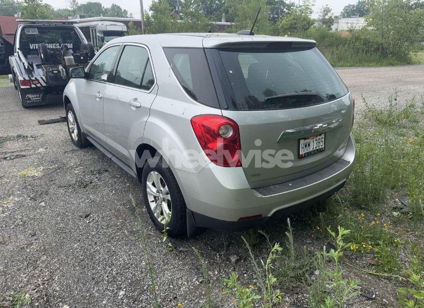 Photo 3 of 2015 Chevrolet Equinox LS (VIN 1GNFLEEK5FZ139870)