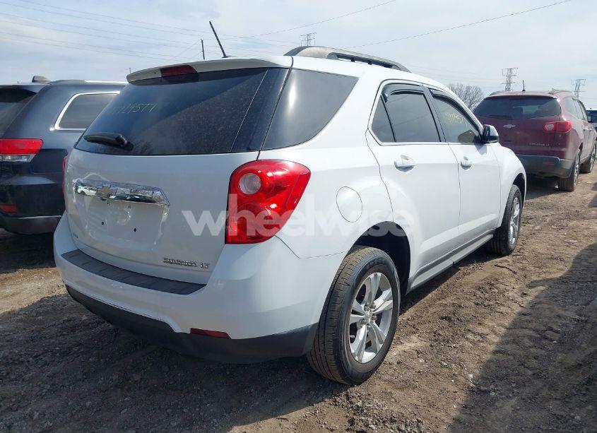 Photo 4 of 2015 Chevrolet Equinox 1LT (VIN 1GNFLFEK3FZ142532)
