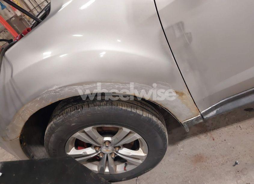 Photo 6 of 2015 Chevrolet Equinox 1LT (VIN 1GNFLFEK6FZ124493)