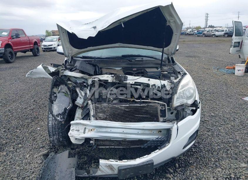 Photo 6 of 2015 Chevrolet Equinox 1LT (VIN 1GNFLFEK8FZ131302)