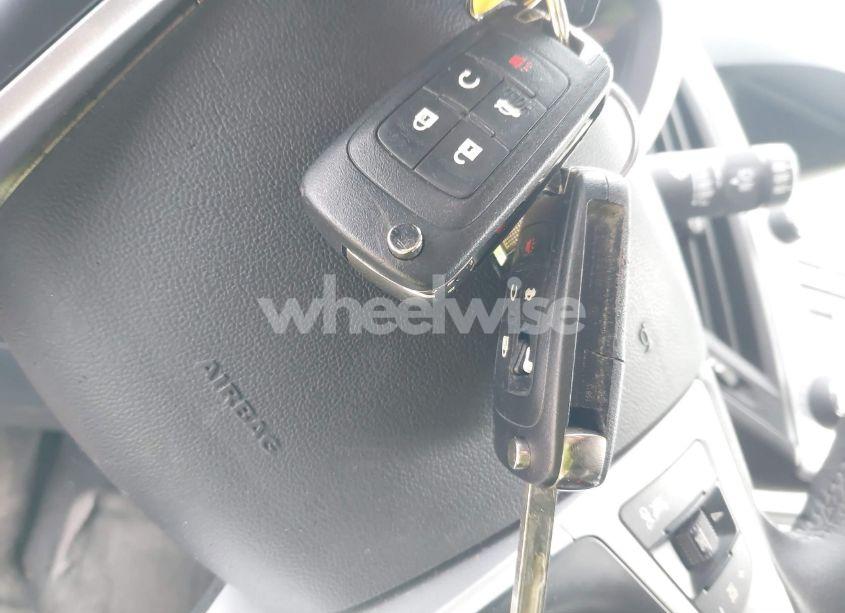 Photo 11 of 2015 Chevrolet Equinox 2LT (VIN 1GNFLGEK0FZ141053)