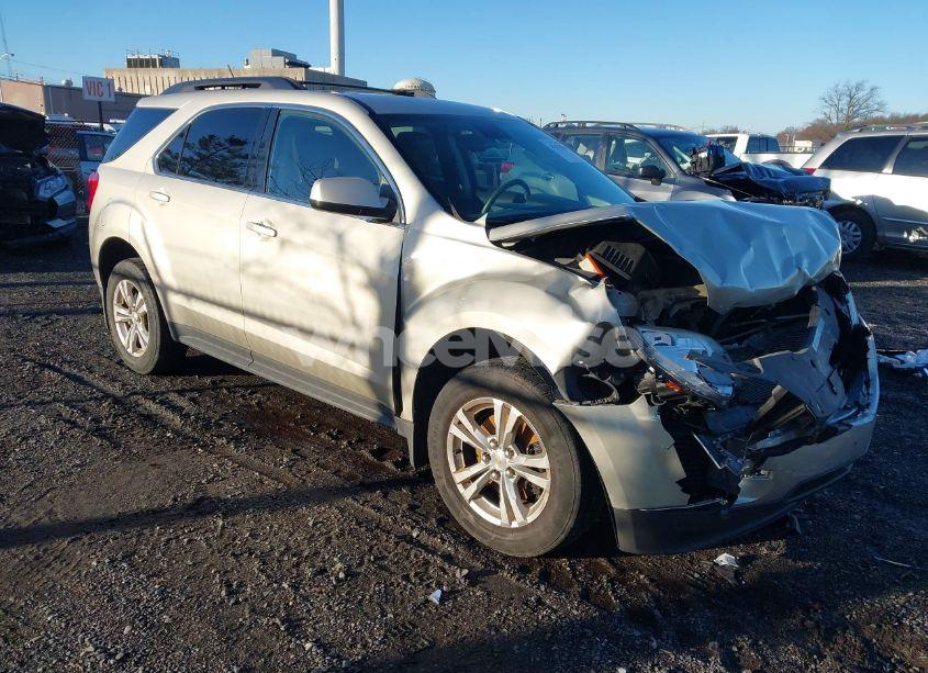 2015 Chevrolet Equinox 2LT (VIN 1GNFLGEK2FZ130877) main photo