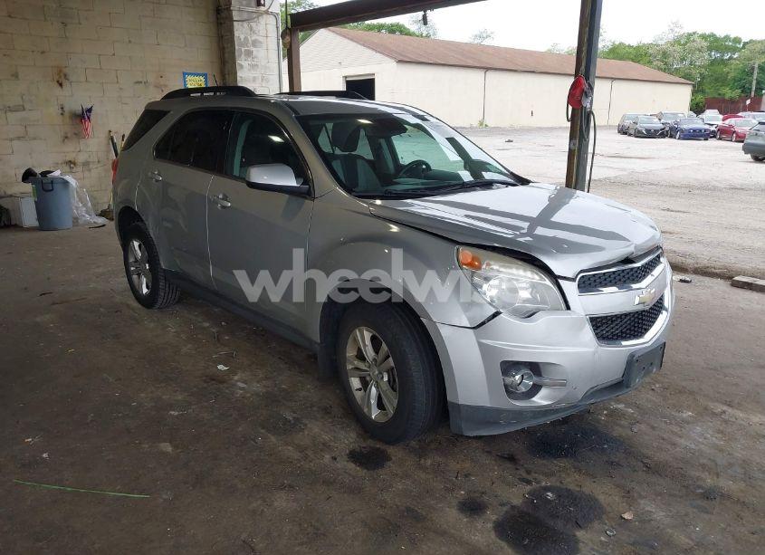 2015 Chevrolet Equinox 2LT (VIN 1GNFLGEK6FZ142465) main photo