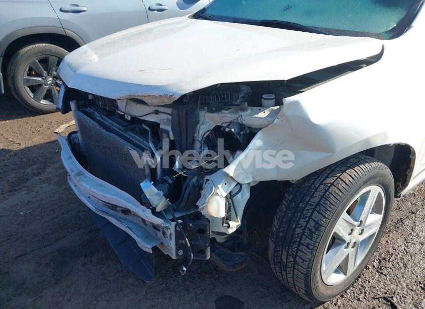 Photo 6 of 2015 Chevrolet Equinox LTZ (VIN 1GNFLHEK2FZ105144)