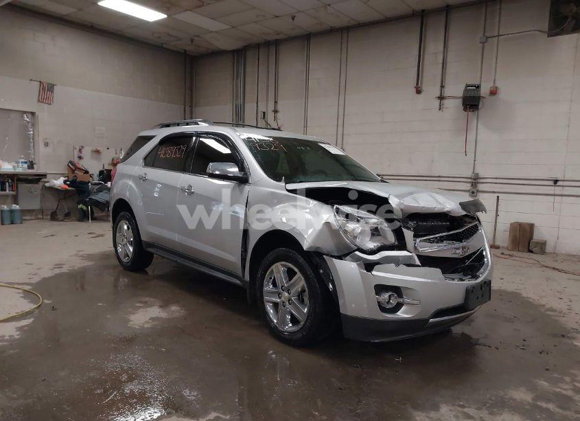 2015 Chevrolet Equinox LTZ (VIN 1GNFLHEK3FZ112717) main photo