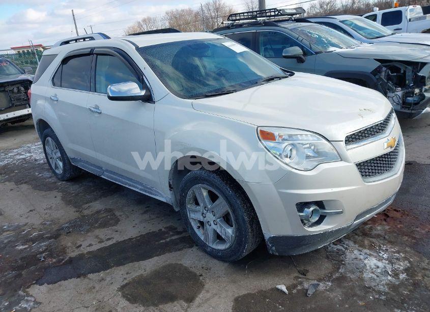 2015 Chevrolet Equinox LTZ (VIN 1GNFLHEK7FZ140777) main photo