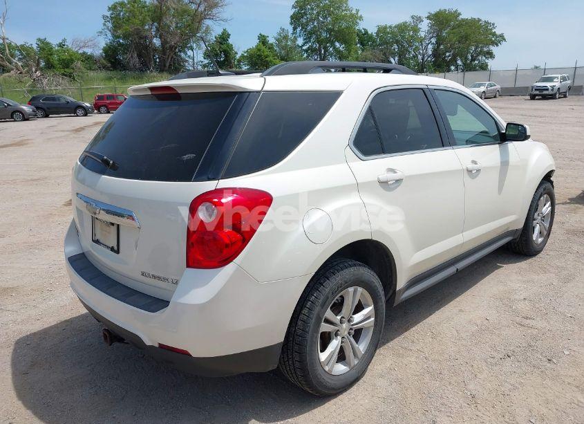 Photo 4 of 2013 Chevrolet Equinox 2LT (VIN 1GNFLNEK8DZ118105)