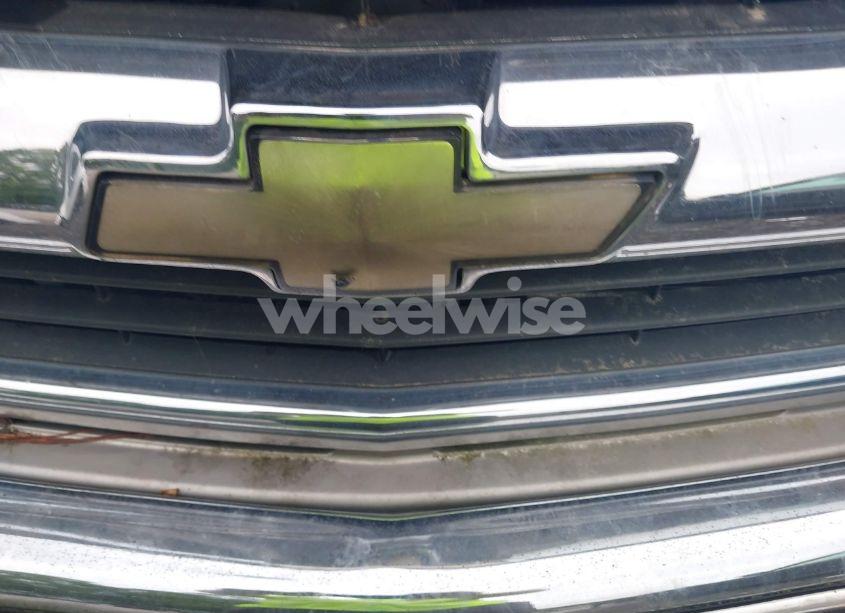 Photo 12 of 1998 Chevrolet Suburban 2500 (VIN 1GNGC26J1WJ318754)