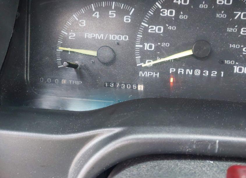 Photo 7 of 1999 Chevrolet Suburban 2500 (VIN 1GNGC26J6XJ326222)