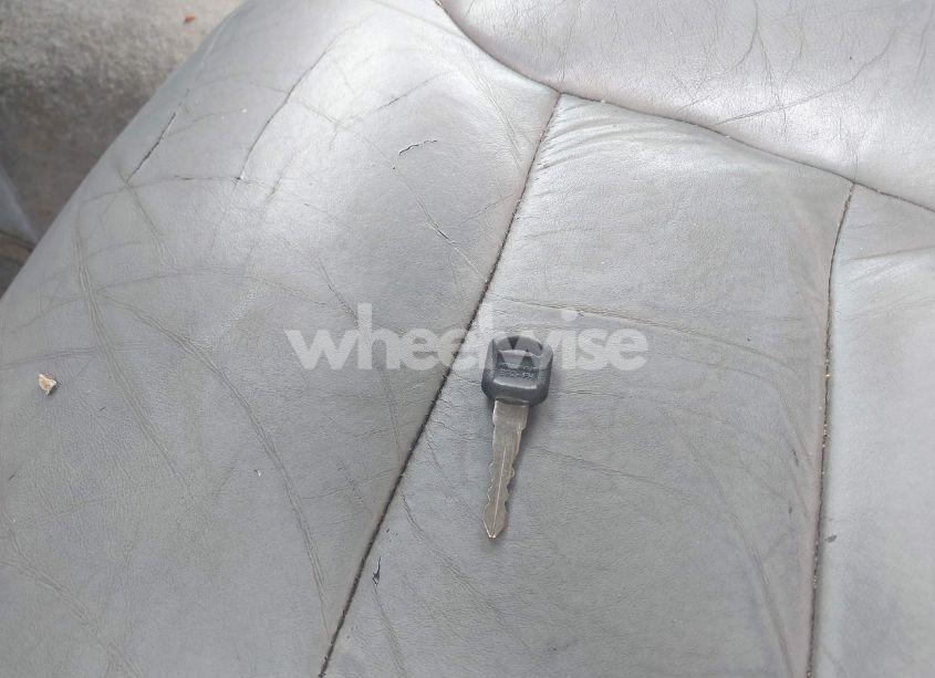 Photo 11 of 1999 Chevrolet Suburban 2500 (VIN 1GNGK26JXXJ454336)