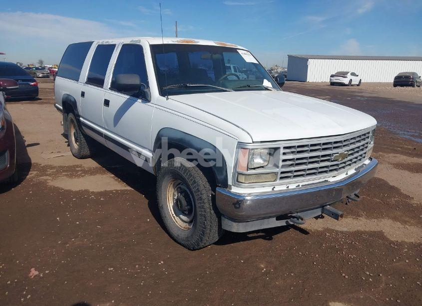 1993 Chevrolet Suburban K2500 (VIN 1GNGK26KXPJ307796) main photo