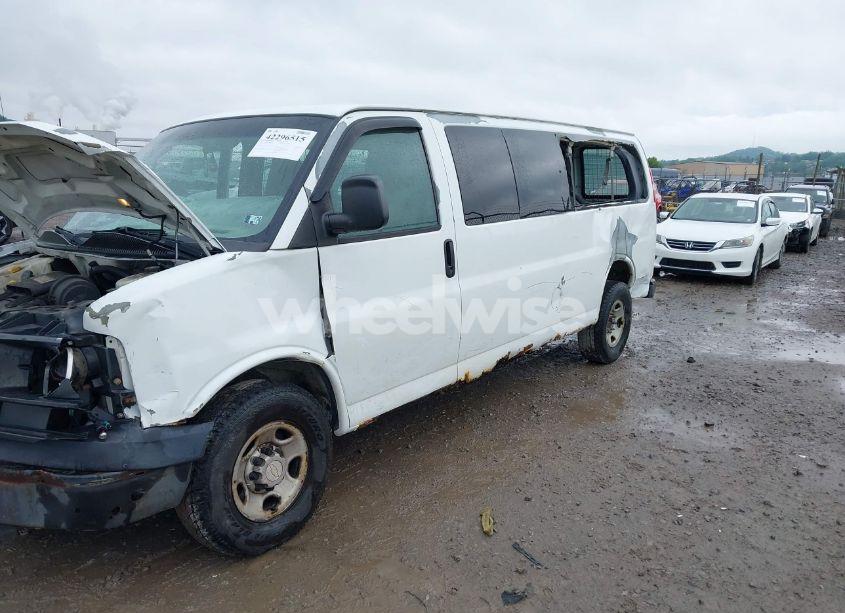Photo 6 of 2007 Chevrolet Express LS (VIN 1GNHG39U971212204)