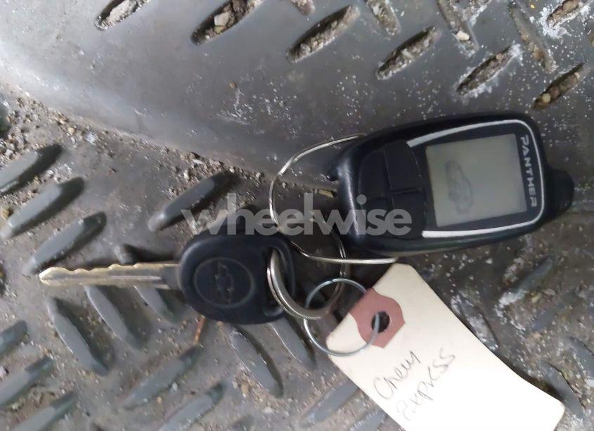 Photo 11 of 2007 Chevrolet Express LS (VIN 1GNHG39UX71244837)