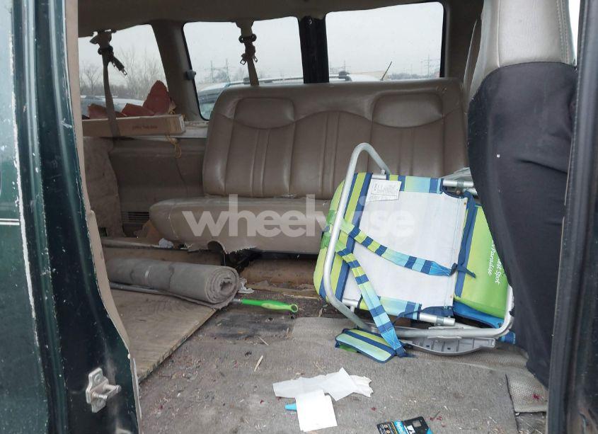 Photo 8 of 2007 Chevrolet Express LS (VIN 1GNHG39UX71244837)