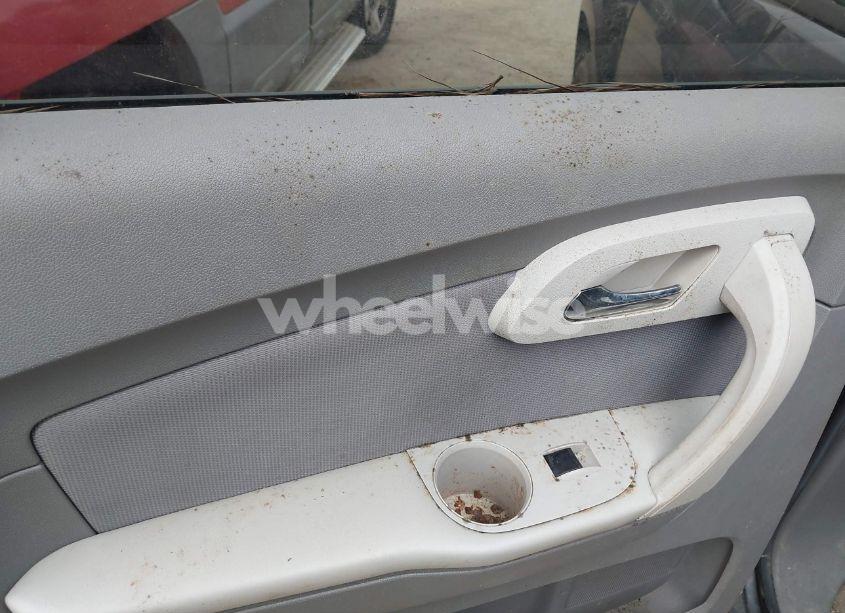 Photo 15 of 2011 Chevrolet Traverse LS (VIN 1GNKREED1BJ219433)