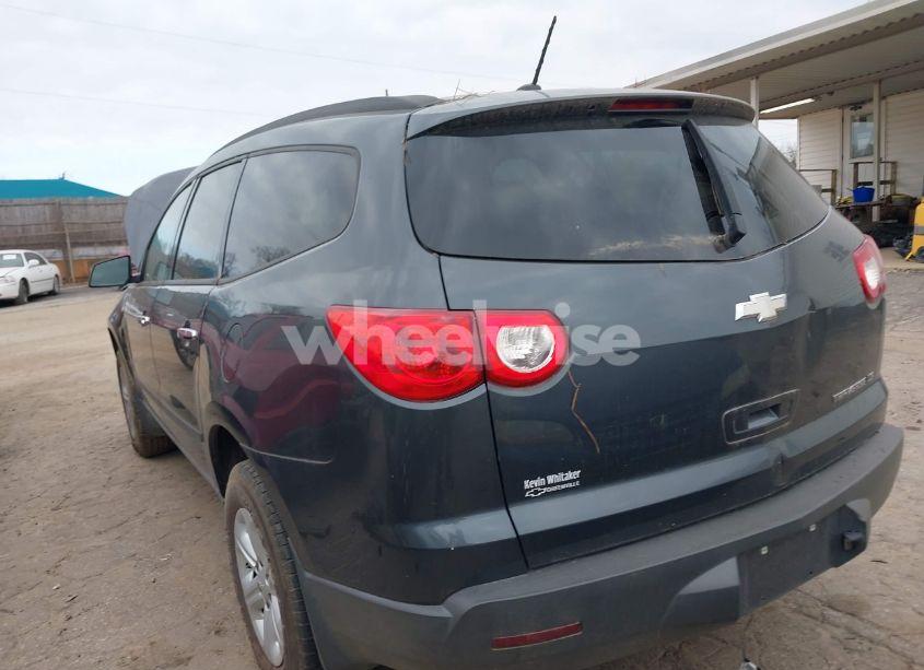 Photo 3 of 2011 Chevrolet Traverse LS (VIN 1GNKREED1BJ219433)