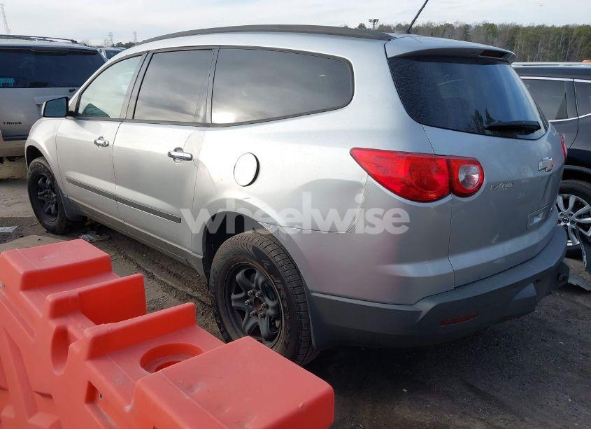 Photo 3 of 2012 Chevrolet Traverse LS (VIN 1GNKREED1CJ327052)