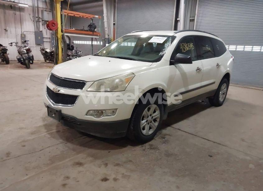 Photo 2 of 2011 Chevrolet Traverse LS (VIN 1GNKREED3BJ139115)