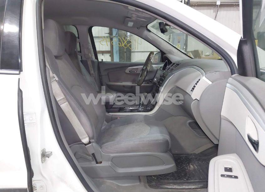 Photo 5 of 2011 Chevrolet Traverse LS (VIN 1GNKREED3BJ139115)