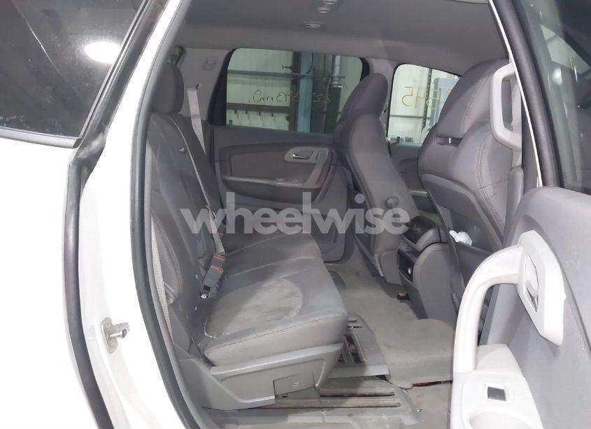 Photo 8 of 2011 Chevrolet Traverse LS (VIN 1GNKREED3BJ139115)