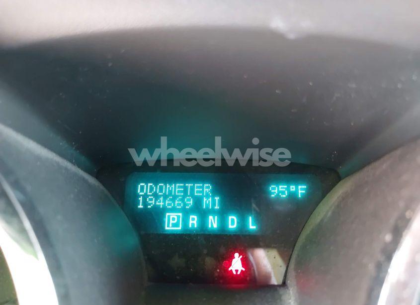 Photo 7 of 2011 Chevrolet Traverse LS (VIN 1GNKREED4BJ110402)