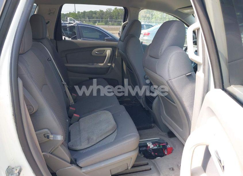 Photo 8 of 2011 Chevrolet Traverse LS (VIN 1GNKREED4BJ110402)