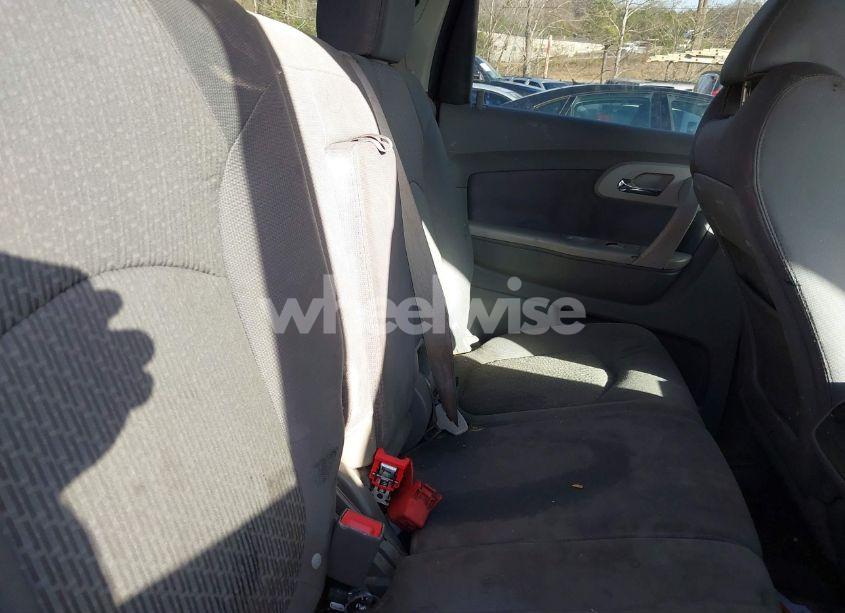 Photo 8 of 2011 Chevrolet Traverse LS (VIN 1GNKREED4BJ414989)