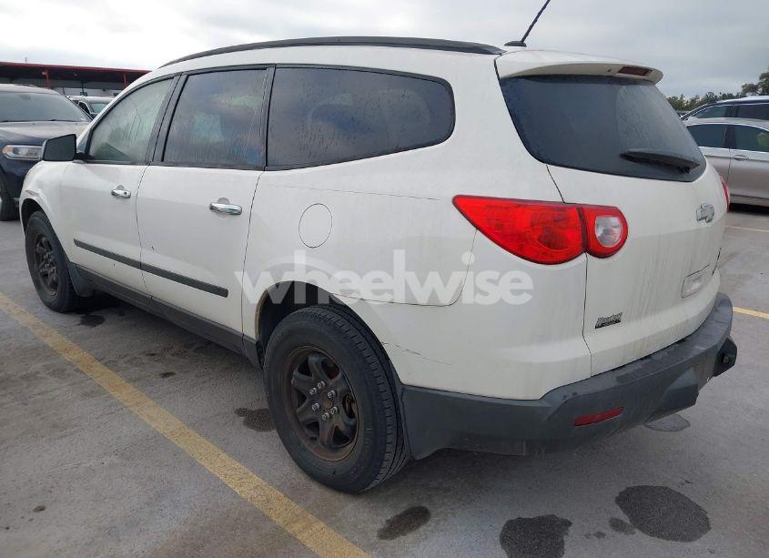 Photo 3 of 2012 Chevrolet Traverse LS (VIN 1GNKREED4CJ136922)