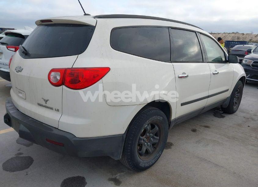 Photo 4 of 2012 Chevrolet Traverse LS (VIN 1GNKREED4CJ136922)