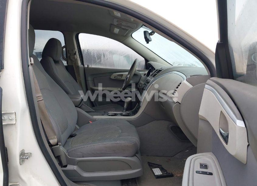 Photo 5 of 2012 Chevrolet Traverse LS (VIN 1GNKREED4CJ136922)