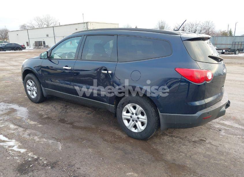 Photo 3 of 2011 Chevrolet Traverse LS (VIN 1GNKREED5BJ386703)
