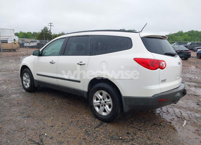 Photo 3 of 2012 Chevrolet Traverse LS (VIN 1GNKREED5CJ382846)