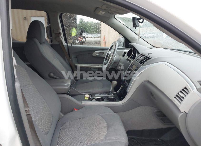 Photo 5 of 2012 Chevrolet Traverse LS (VIN 1GNKREED5CJ382846)