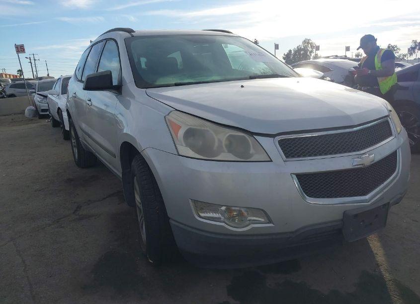 2011 Chevrolet Traverse LS (VIN 1GNKREED6BJ102138) main photo