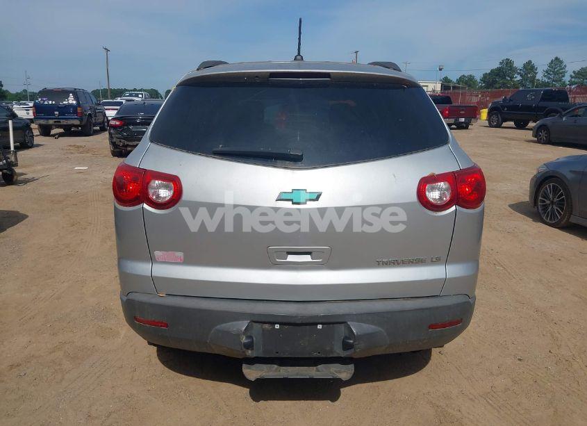 Photo 12 of 2011 Chevrolet Traverse LS (VIN 1GNKREED6BJ342273)