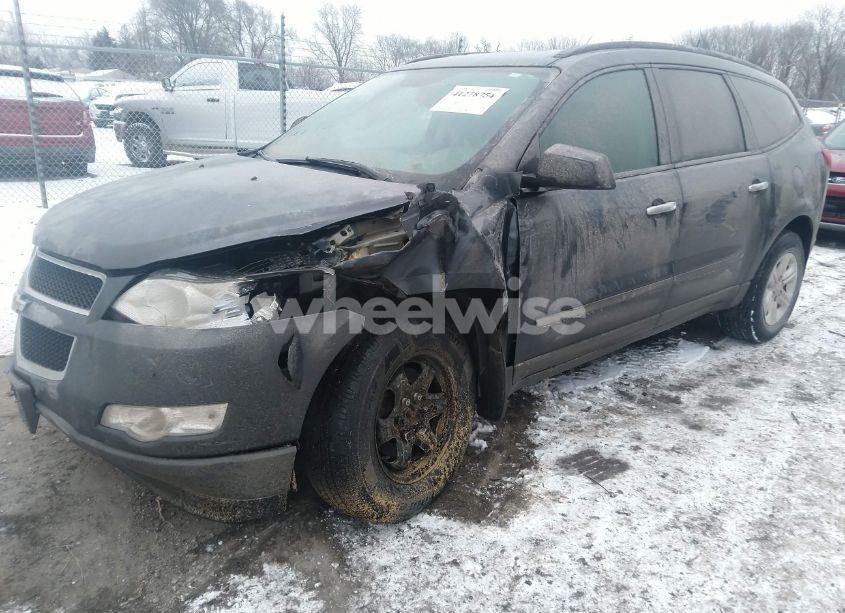 Photo 2 of 2012 Chevrolet Traverse LS (VIN 1GNKREED6CJ417586)
