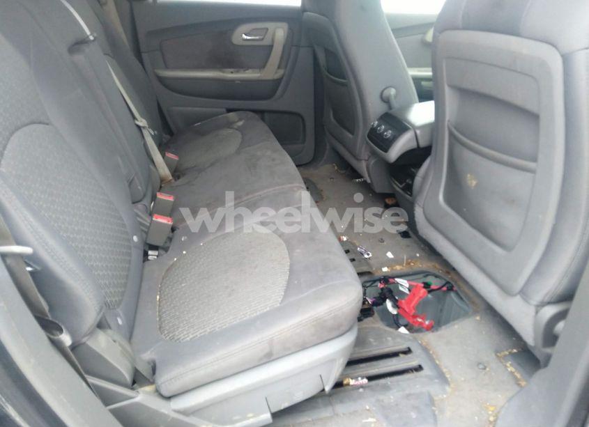 Photo 8 of 2012 Chevrolet Traverse LS (VIN 1GNKREED6CJ417586)