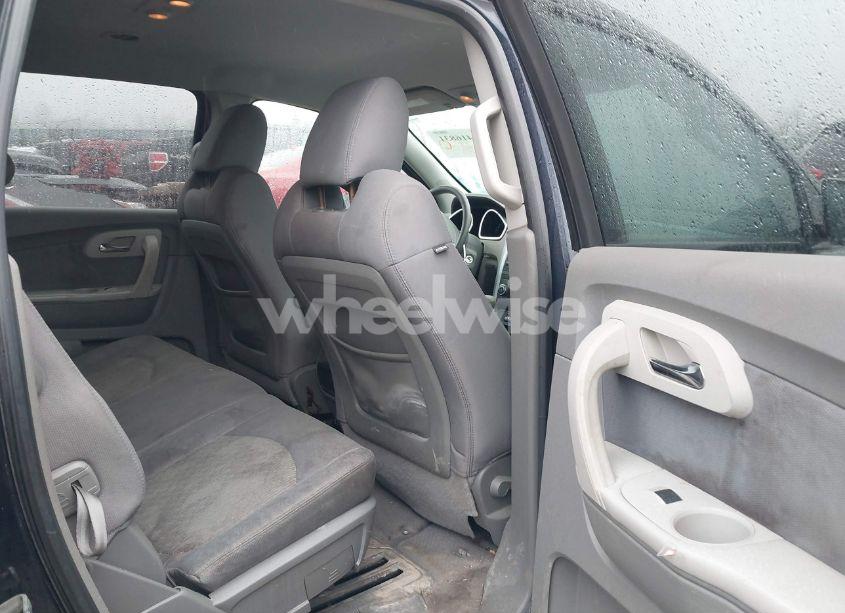 Photo 8 of 2012 Chevrolet Traverse LS (VIN 1GNKREED7CJ175651)