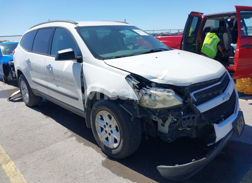 2012 Chevrolet Traverse LS (VIN 1GNKREED8CJ125437) main photo