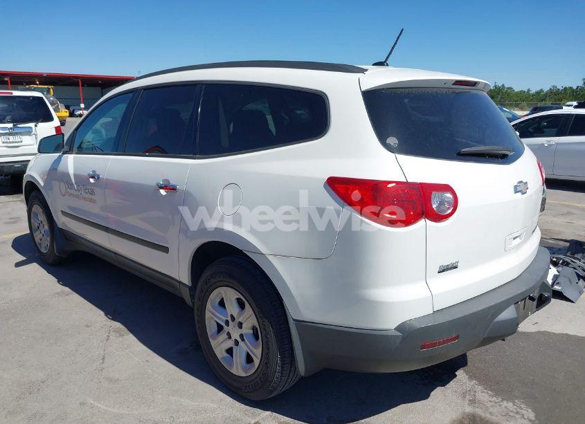 Photo 3 of 2012 Chevrolet Traverse LS (VIN 1GNKREED8CJ125437)