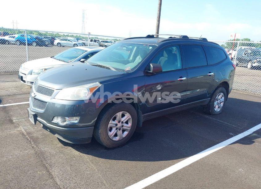 Photo 2 of 2011 Chevrolet Traverse LS (VIN 1GNKREED9BJ183099)