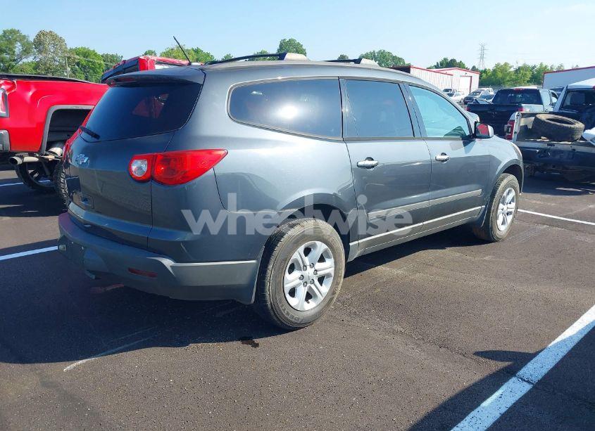 Photo 4 of 2011 Chevrolet Traverse LS (VIN 1GNKREED9BJ183099)