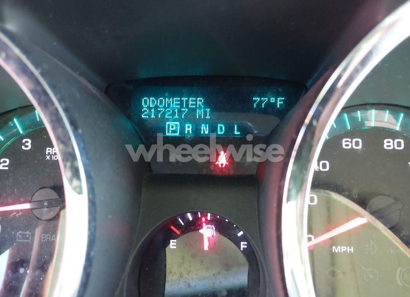 Photo 7 of 2011 Chevrolet Traverse LS (VIN 1GNKREED9BJ183099)