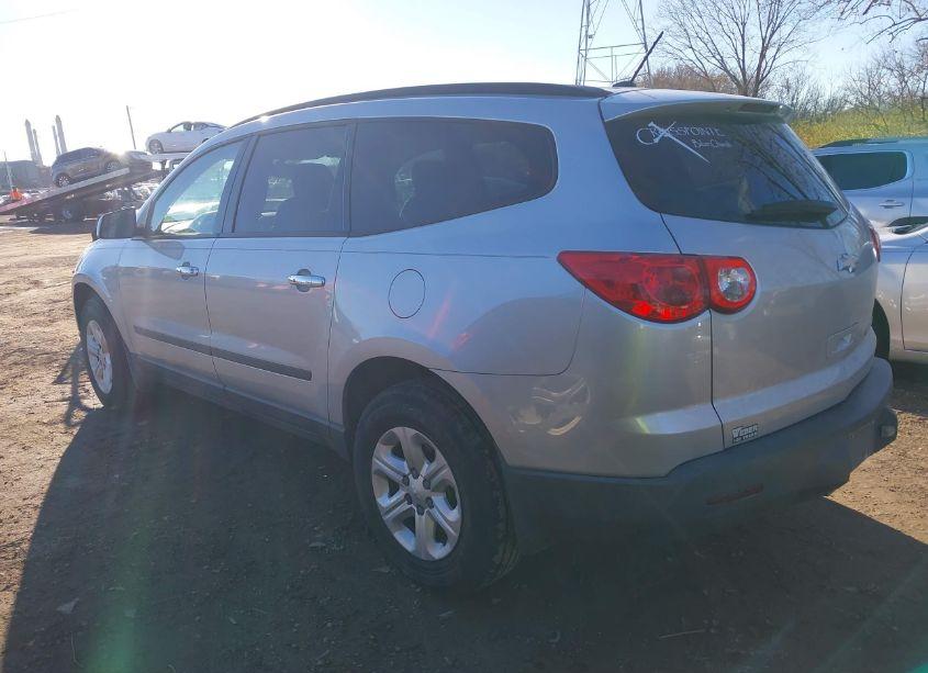 Photo 3 of 2012 Chevrolet Traverse LS (VIN 1GNKREED9CJ364656)