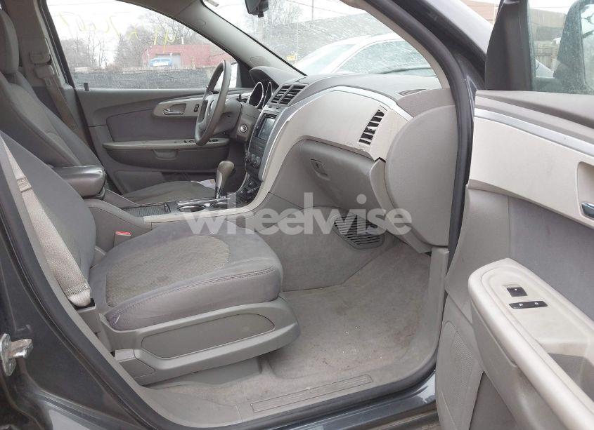 Photo 5 of 2012 Chevrolet Traverse LS (VIN 1GNKREED9CJ405030)