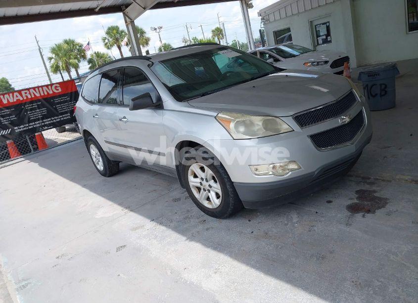 2011 Chevrolet Traverse LS (VIN 1GNKRFED0BJ324356) main photo