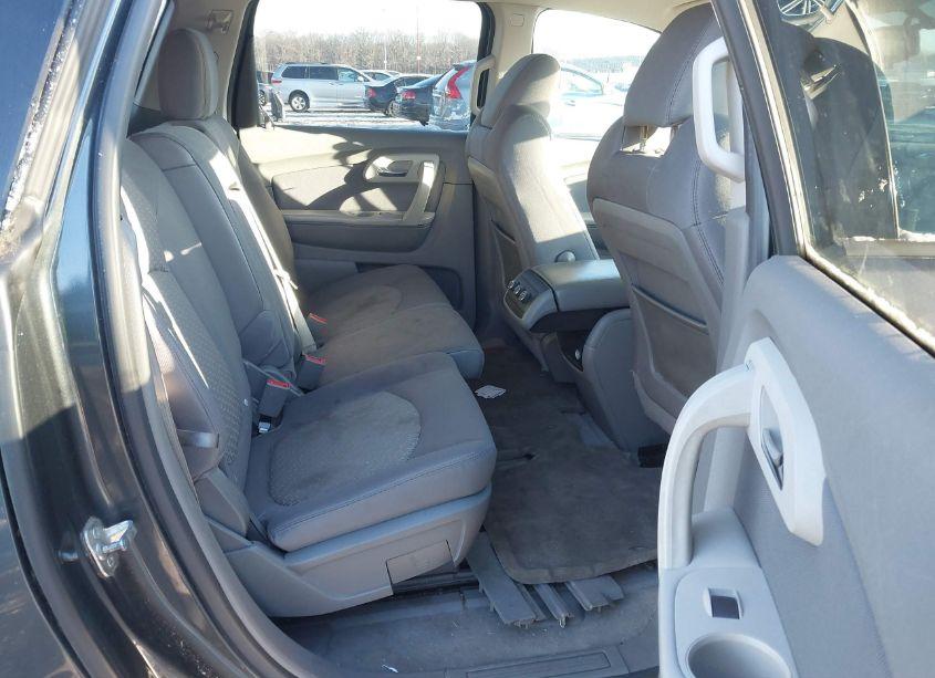 Photo 8 of 2011 Chevrolet Traverse LS (VIN 1GNKRFED0BJ382144)