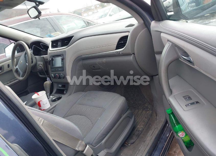 Photo 5 of 2014 Chevrolet Traverse LS (VIN 1GNKRFED0EJ209096)