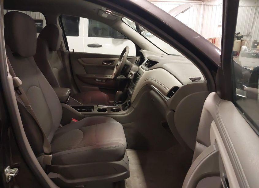 Photo 5 of 2015 Chevrolet Traverse LS (VIN 1GNKRFED0FJ322130)