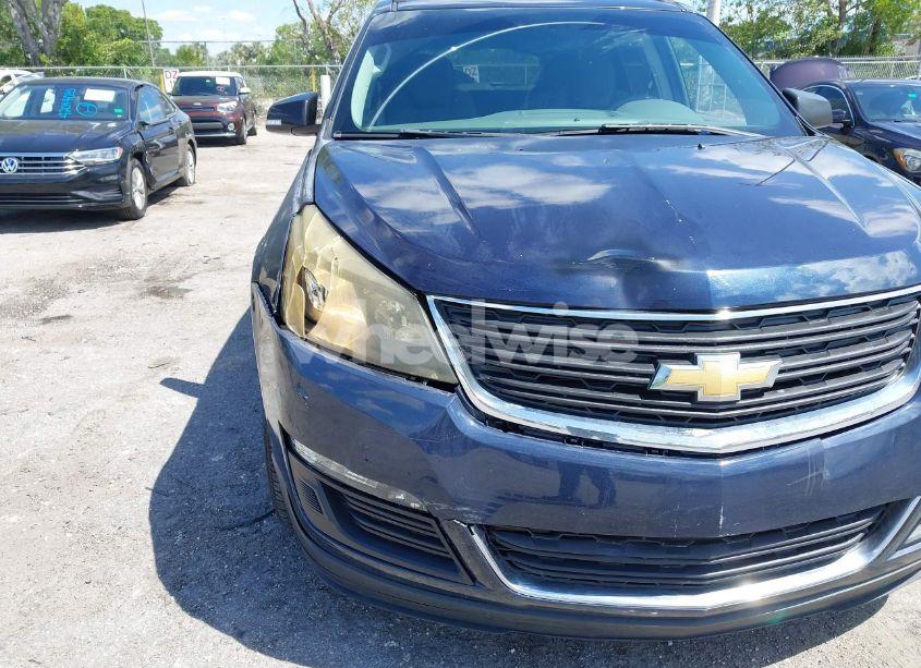 Photo 6 of 2017 Chevrolet Traverse LS (VIN 1GNKRFED0HJ187041)